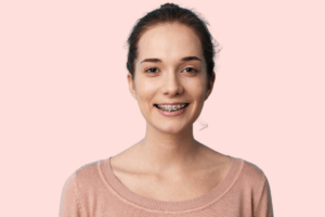 Clínica Matuca cómo lavarse los dientes con brackets